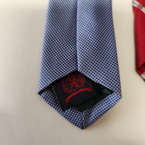 Tommy Hilfiger Tie – Red & White Stripes / Blue Back – 100% Silk - Picture 6 of 7